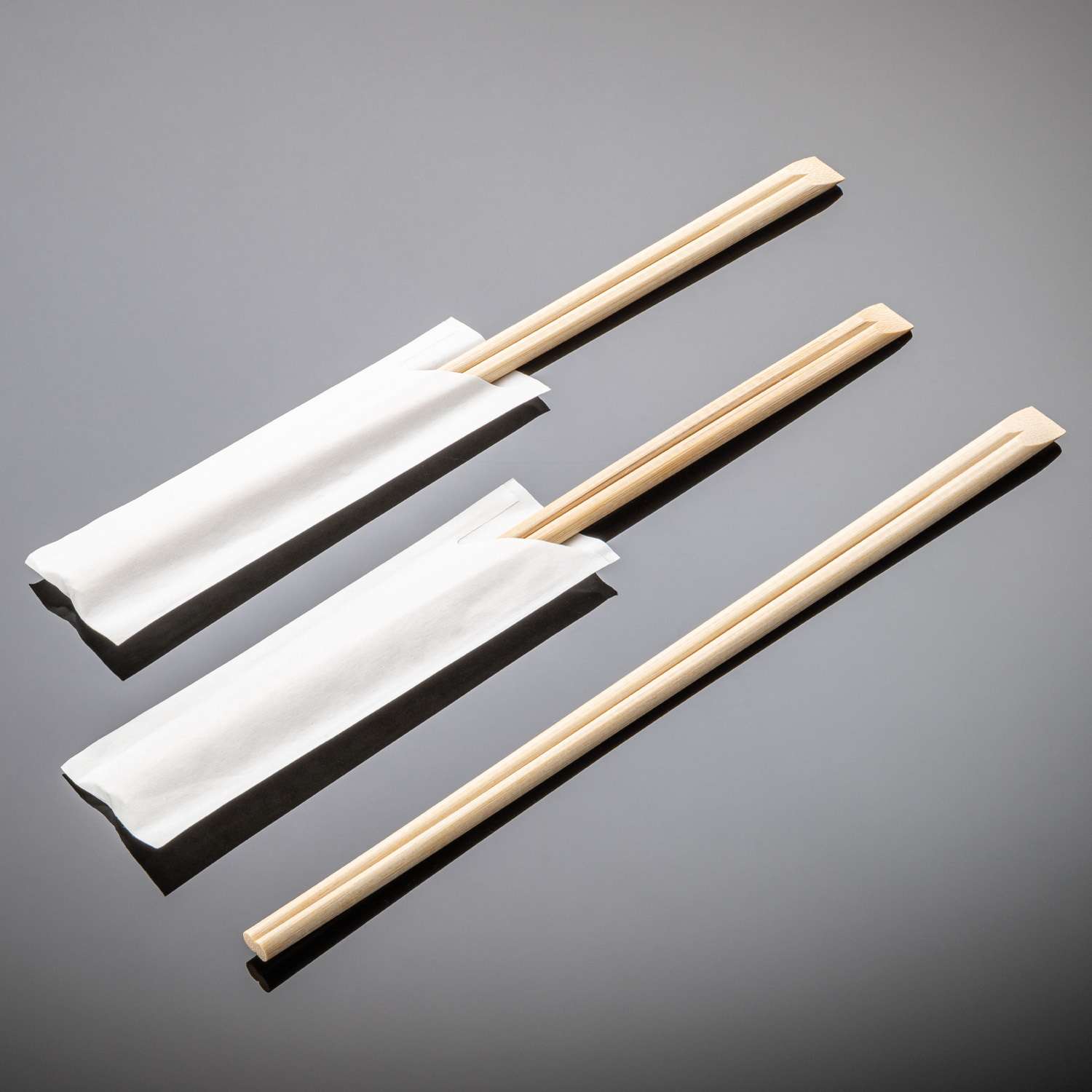Disposable Bamboo Chopsticks (Tensoge) 9.5" with 5" White Sleeve 2000 pairs/case